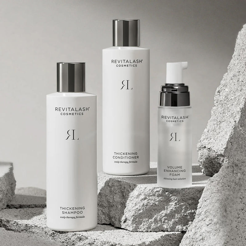 En hårkur i 3 trin, der giver naturlig volumen