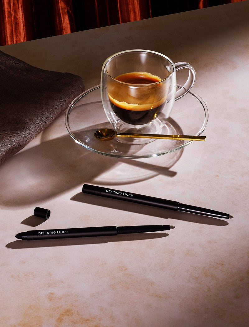 Den Perfekte Eyeliner: Ét Træk, Uendelige Looks